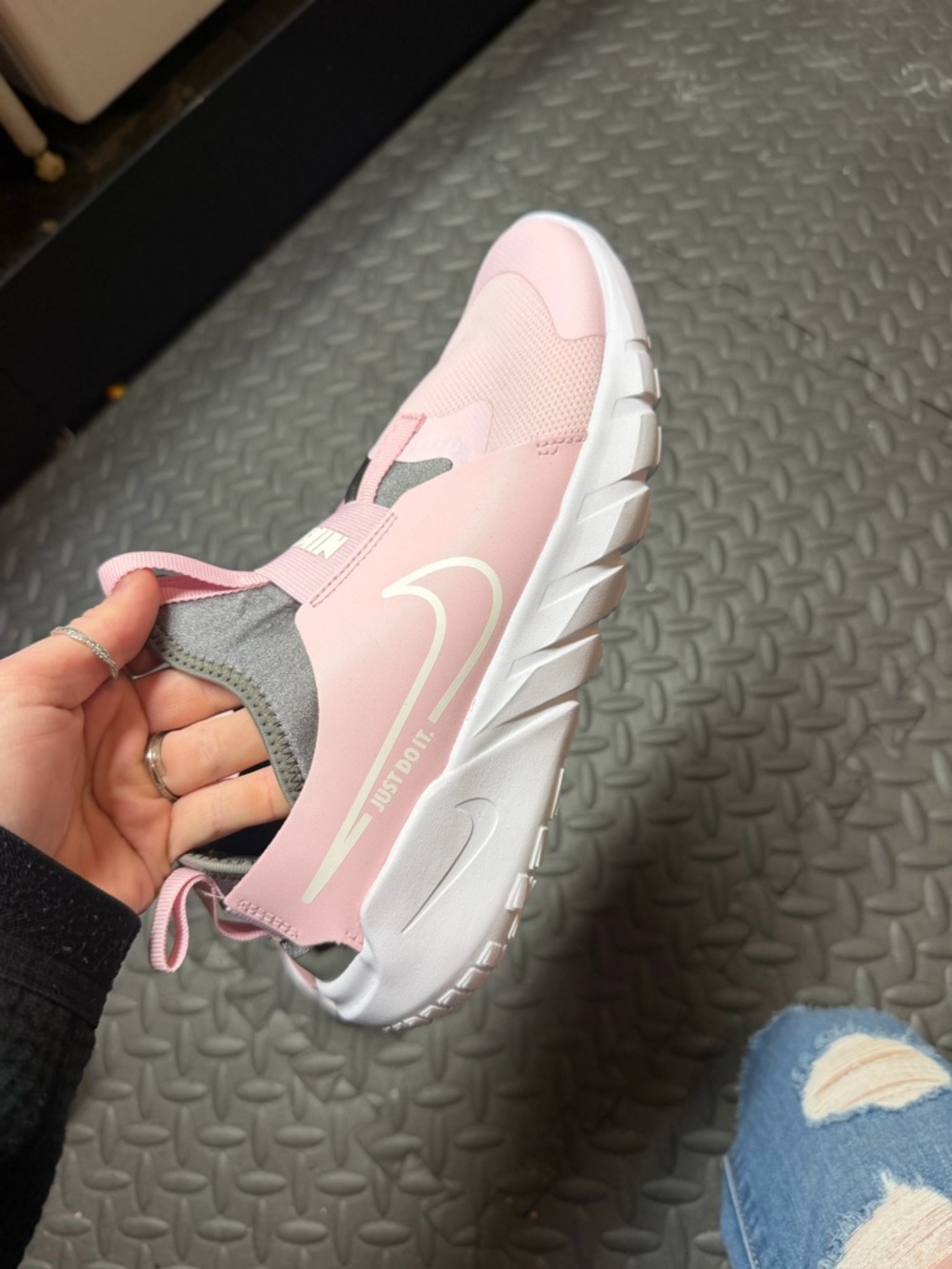 Nike Flex Runner 2 Youth Pink and White Running Shoe Box Label